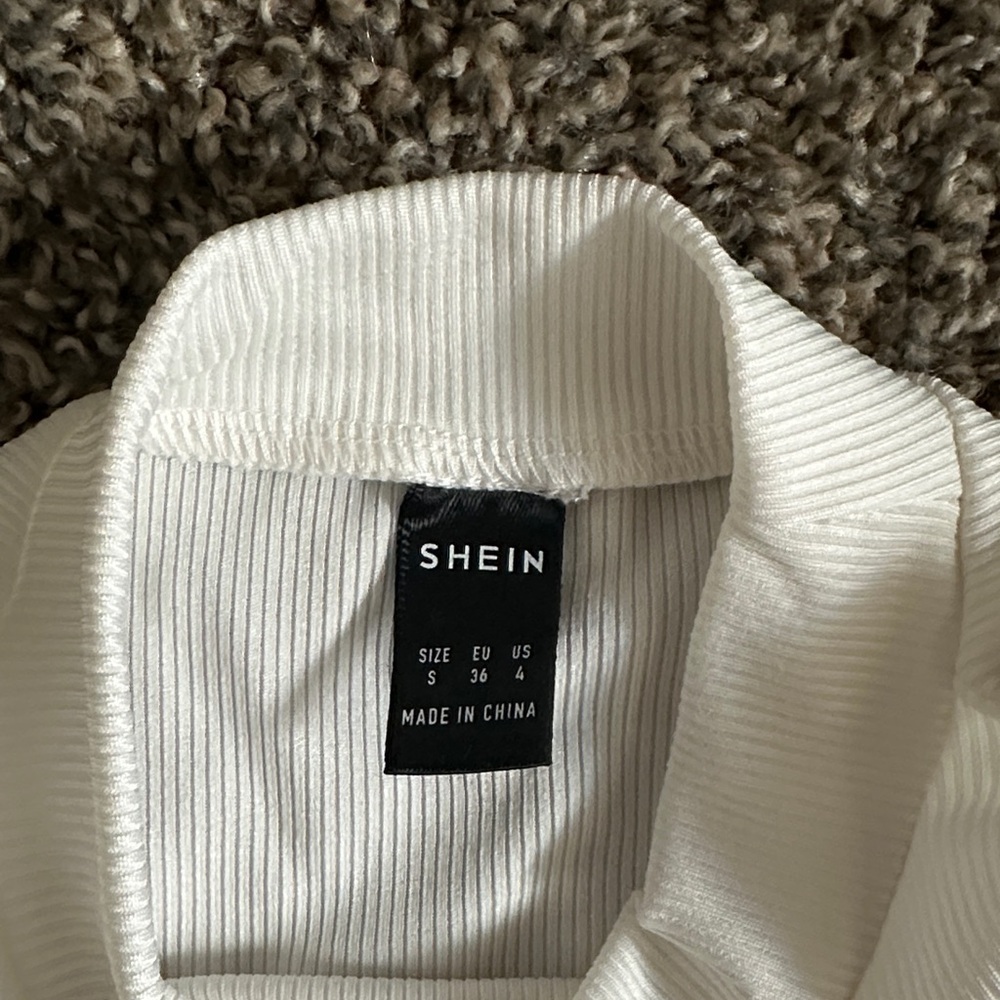 SHEIN White Ribbed Tank Top - Picture 2 of 2